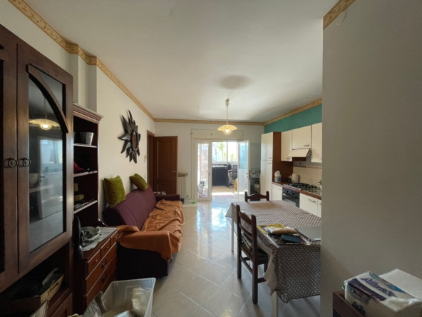 Oikos Servizi immobiliari casa in vebdita a Monterotondo Scalo in via Sibruini - Bilocale