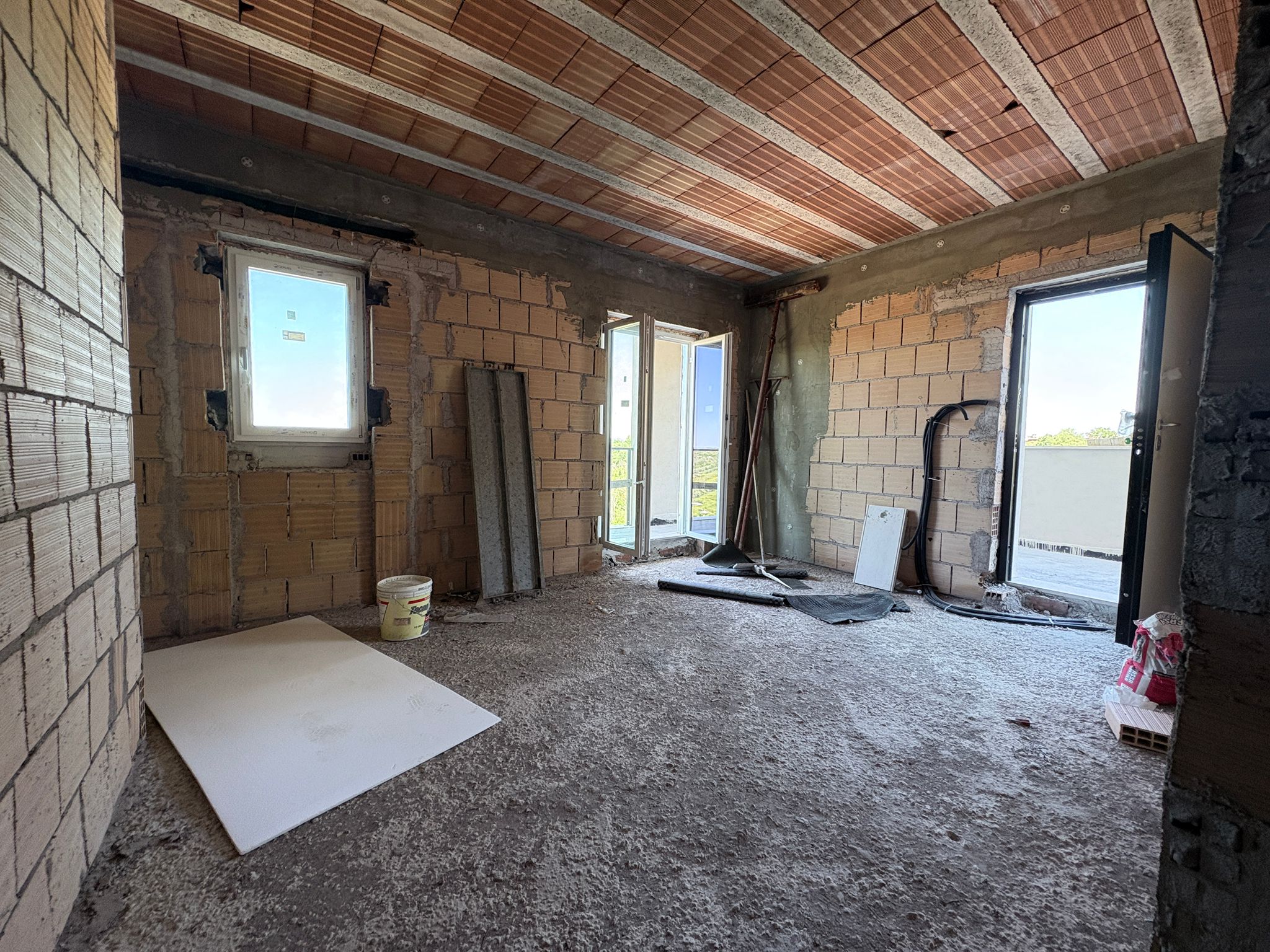 LEAGAVI-1-Exclusive Apartments-QUADRILOCALE nuova costruzione Cappuccini–Indipendente