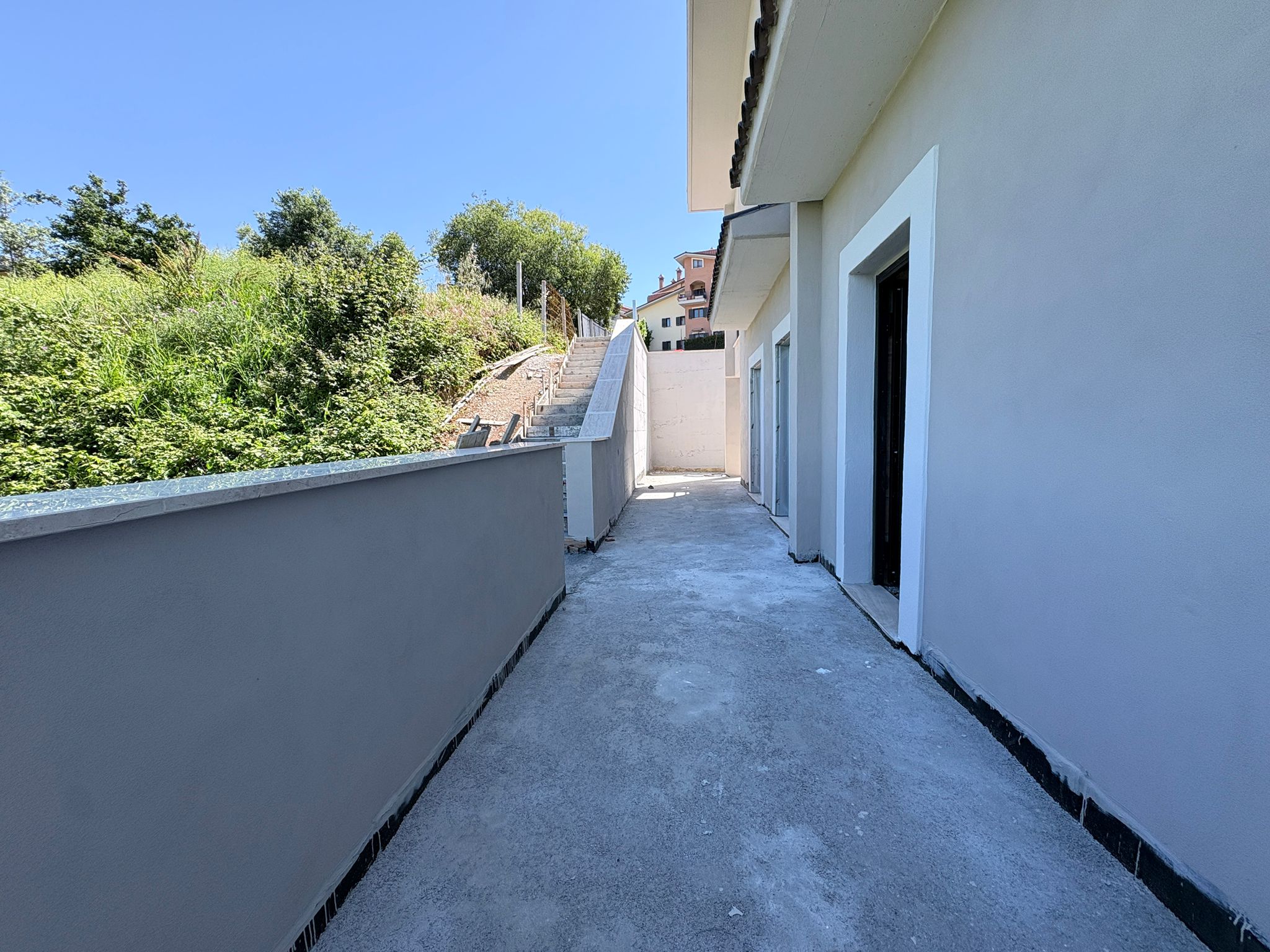 LEAGAVI-1-Exclusive Apartments-QUADRILOCALE nuova costruzione Cappuccini–Indipendente