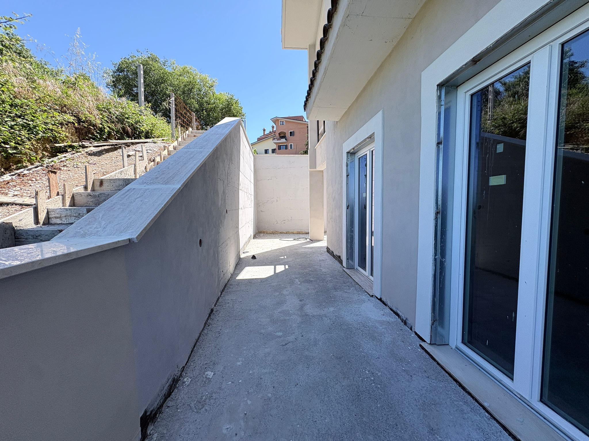 LEAGAVI-1-Exclusive Apartments-QUADRILOCALE nuova costruzione Cappuccini–Indipendente