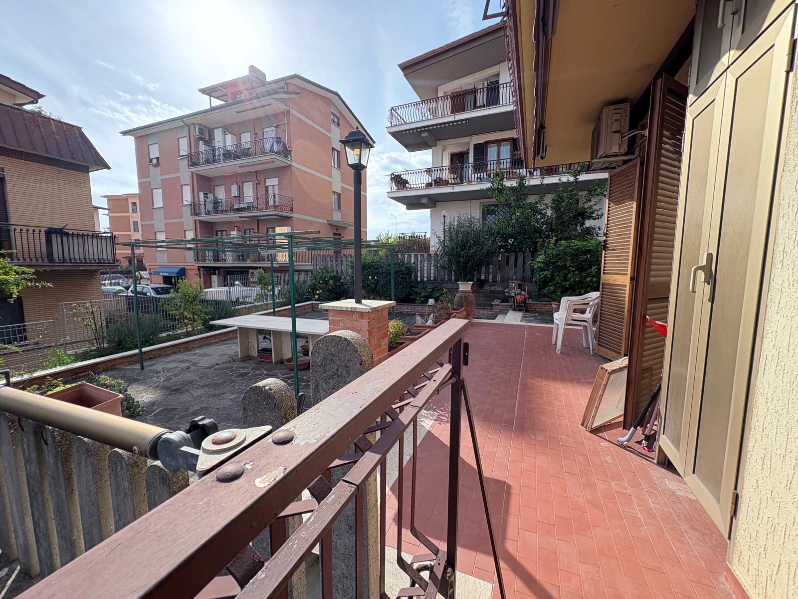0f85eefb-e641-491d-9a0c-d71ef1c82c1c PALMIOLI 268- Ampio trilocale-terrazzo 200 mq-zona Santa Maria