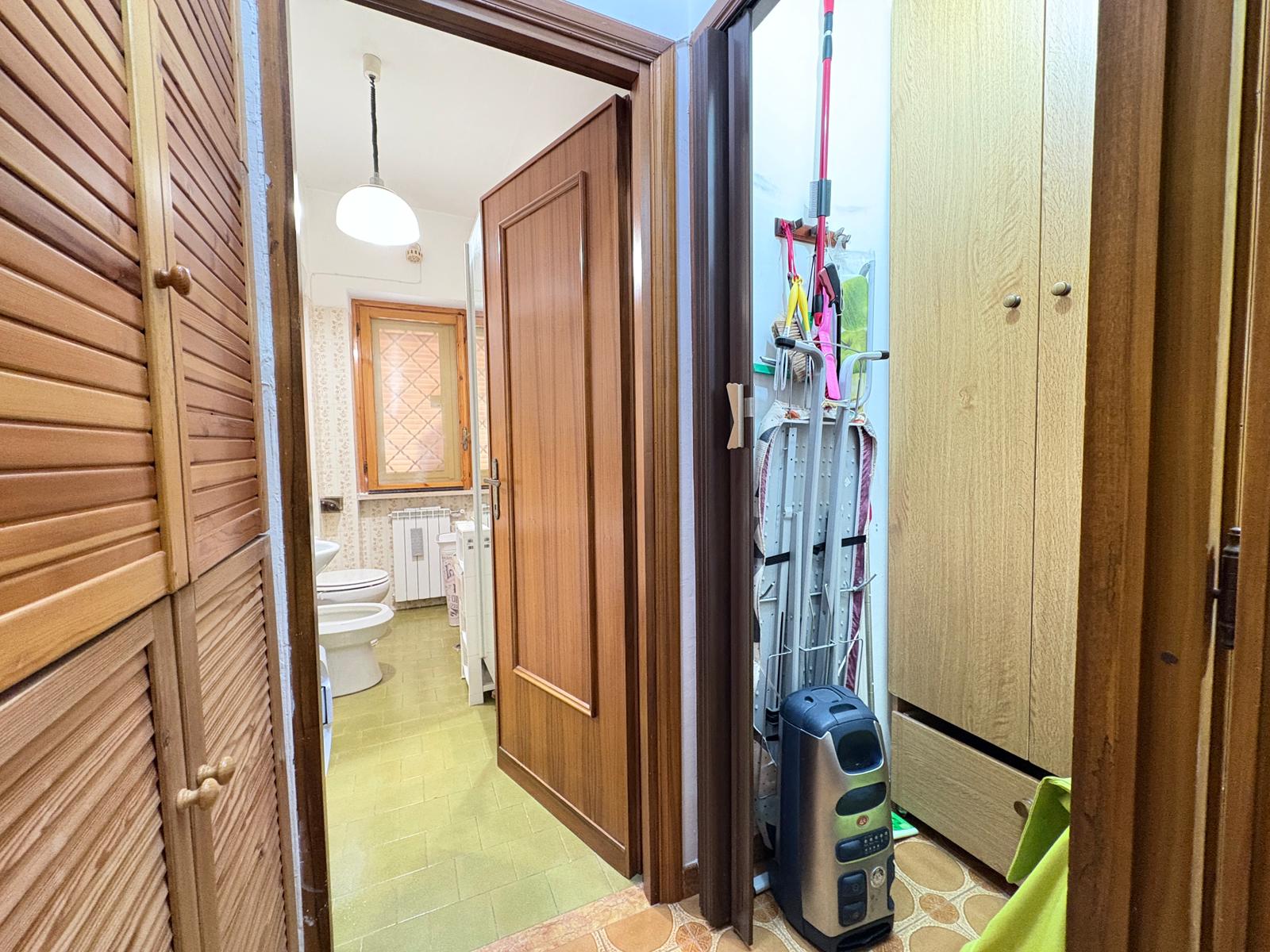 15f870e8-133f-4067-8315-8f52dbccd019 PALMIOLI 268- Ampio trilocale-terrazzo 200 mq-zona Santa Maria