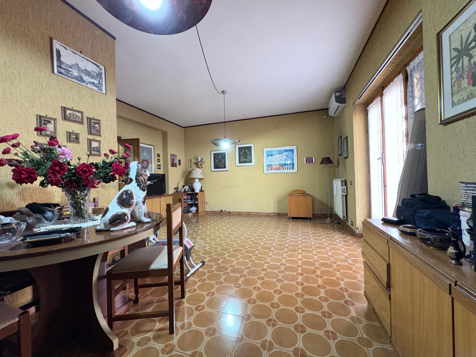 17b4be6b-75ff-4f89-a62e-664b4b4ff40f PALMIOLI 268- Ampio trilocale-terrazzo 200 mq-zona Santa Maria