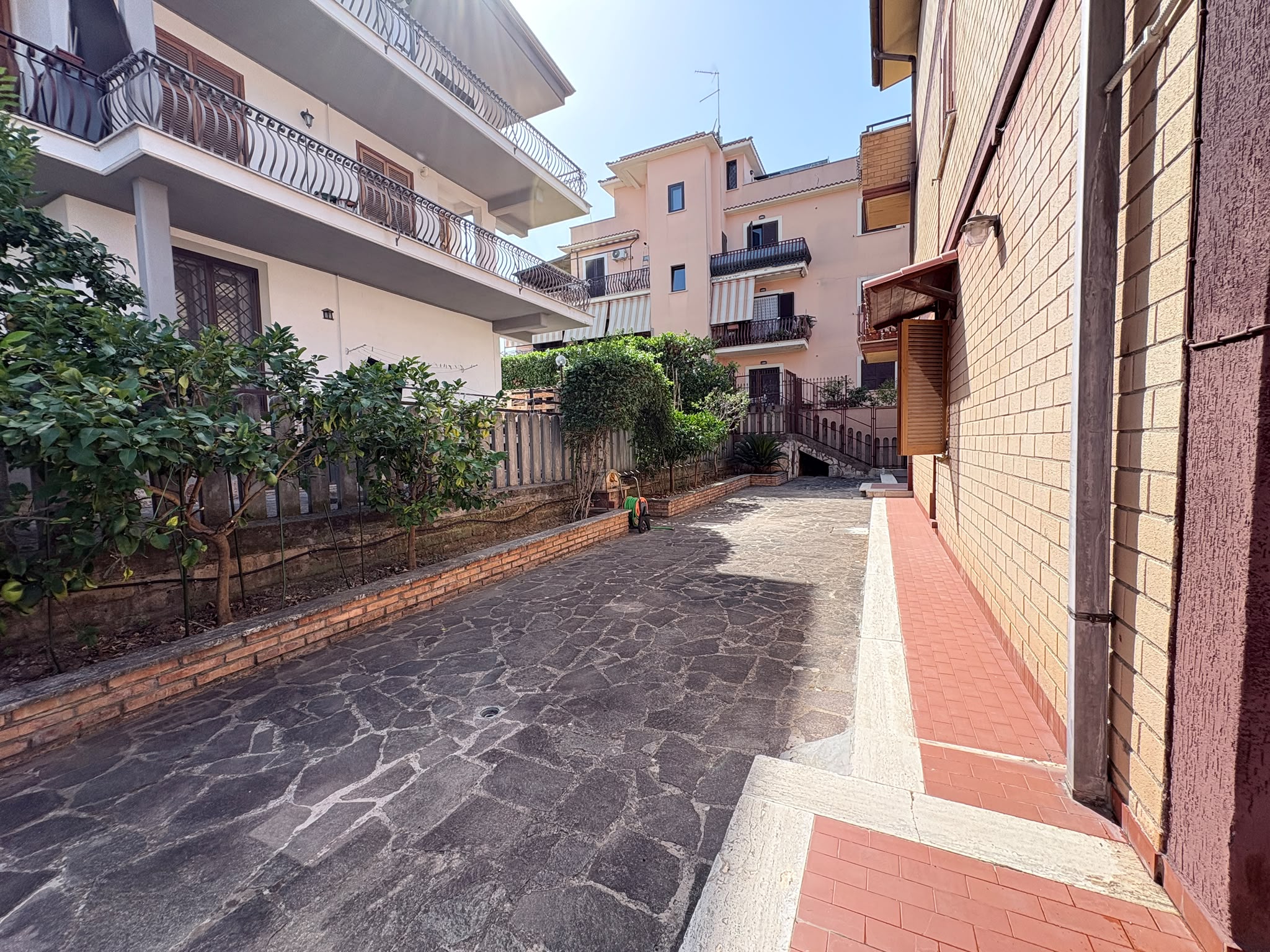 PALMIOLI 268- Ampio trilocale-terrazzo 200 mq-zona Santa Maria
