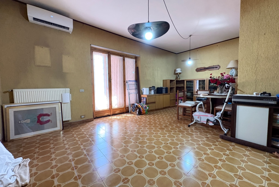 PALMIOLI 268- Ampio trilocale-terrazzo 200 mq-zona Santa Maria