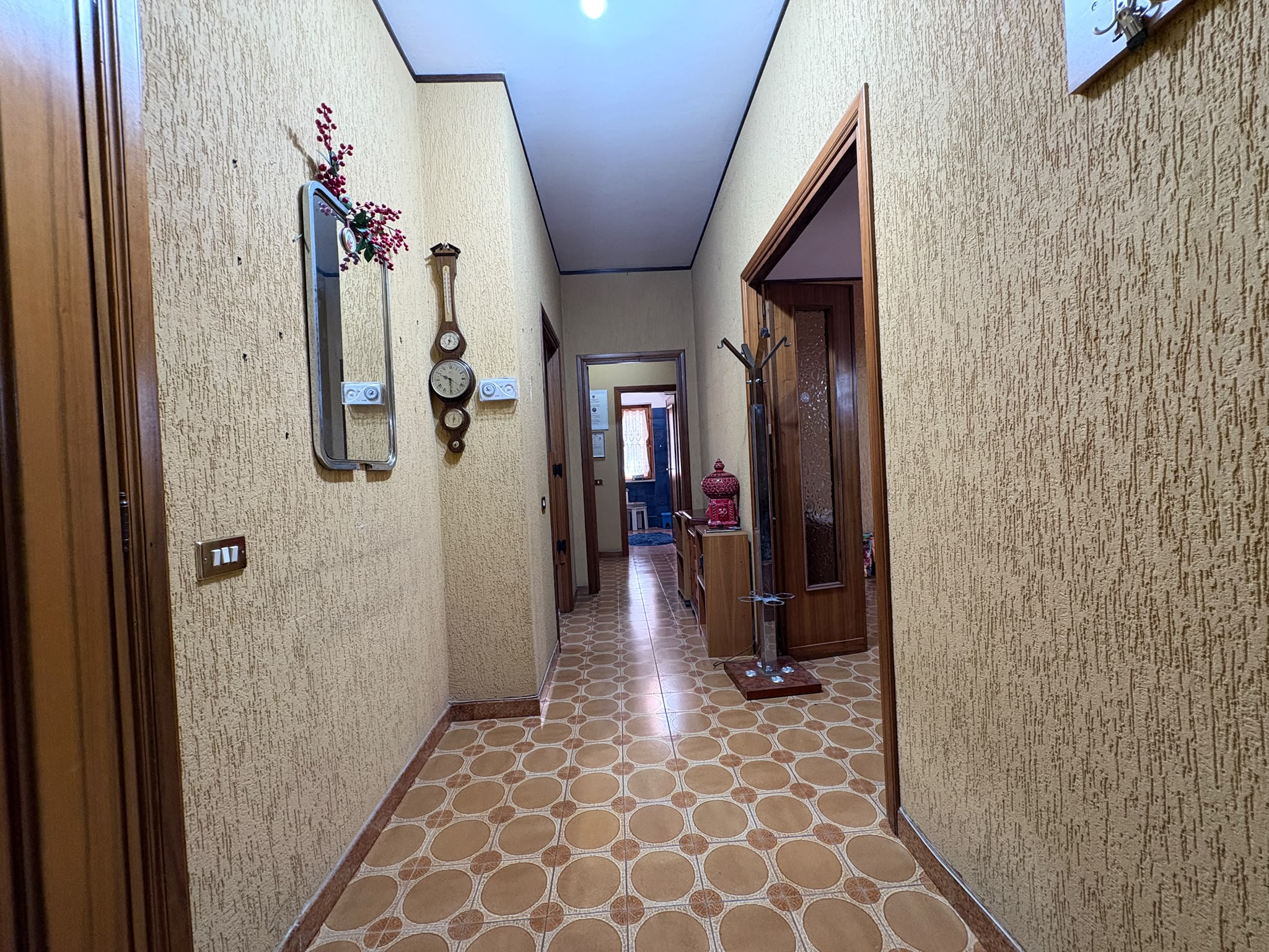 PALMIOLI 268- Ampio trilocale-terrazzo 200 mq-zona Santa Maria