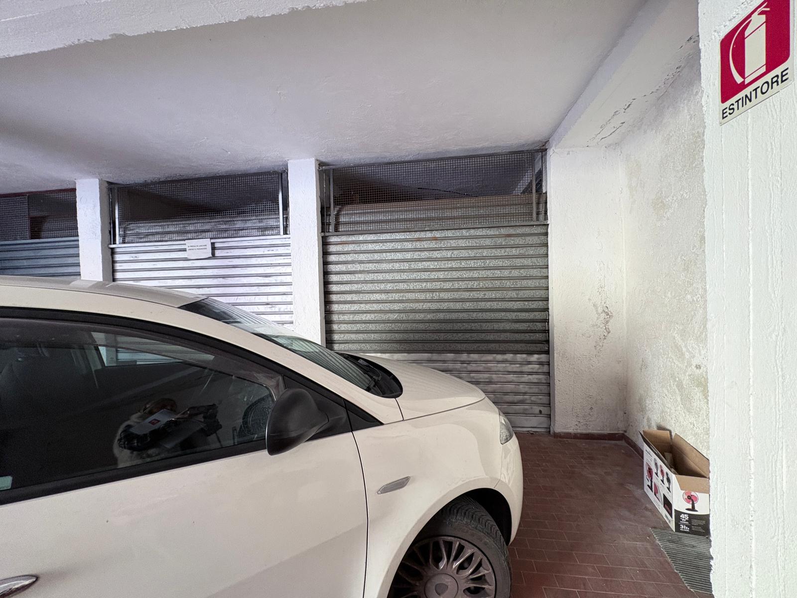 b493c5fb-b089-434e-bb9e-9f1ab34c2df9 PALMIOLI 268- Ampio trilocale-terrazzo 200 mq-zona Santa Maria