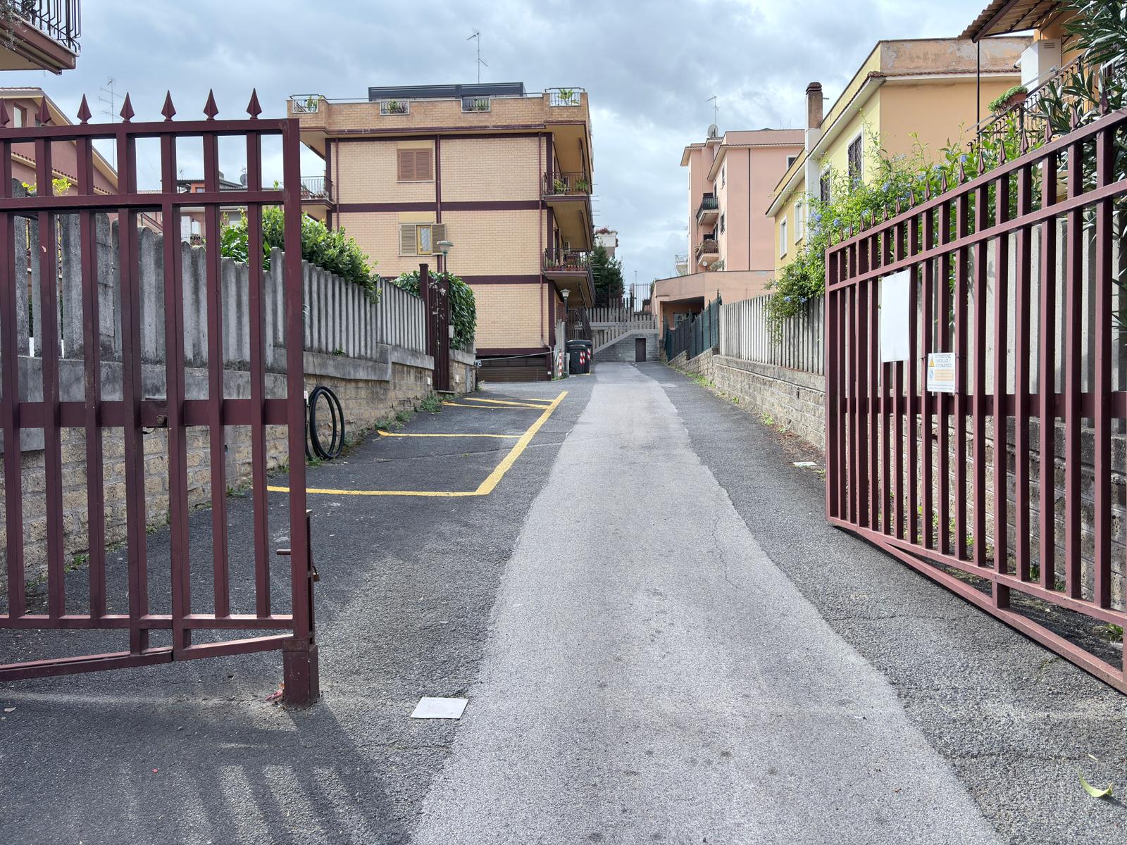 b8998119-110b-495f-9fde-5ea1b4d3757c PALMIOLI 268- Ampio trilocale-terrazzo 200 mq-zona Santa Maria