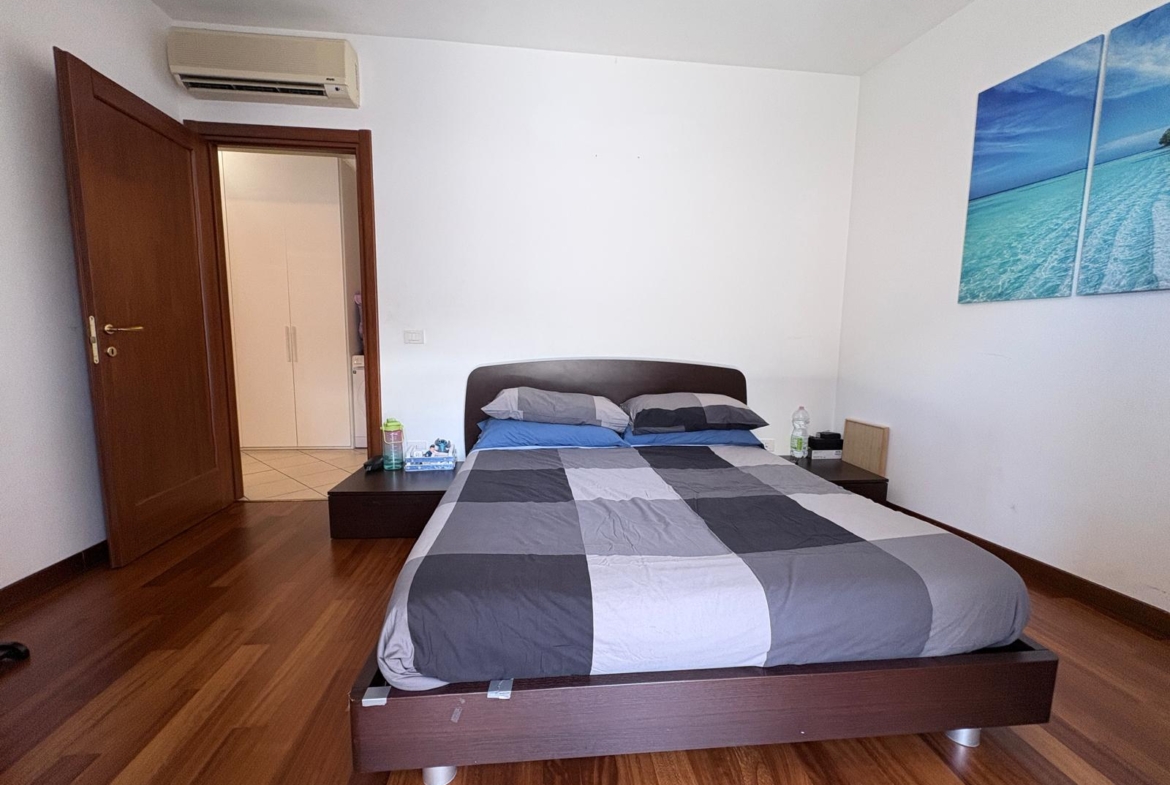 COMMERCIO209-appartamento trilocale-contesto residenziale-ampio terrazzo-cantina