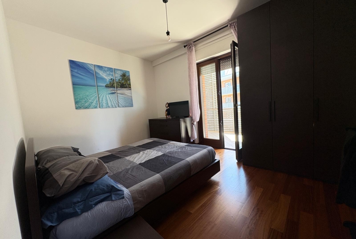 COMMERCIO209-appartamento trilocale-contesto residenziale-ampio terrazzo-cantina
