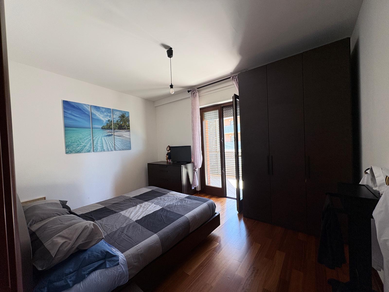 COMMERCIO209-appartamento trilocale-contesto residenziale-ampio terrazzo-cantina