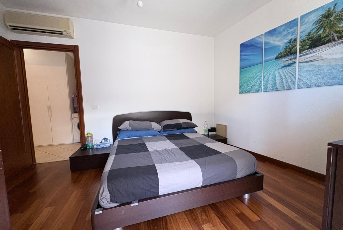 COMMERCIO209-appartamento trilocale-contesto residenziale-ampio terrazzo-cantina