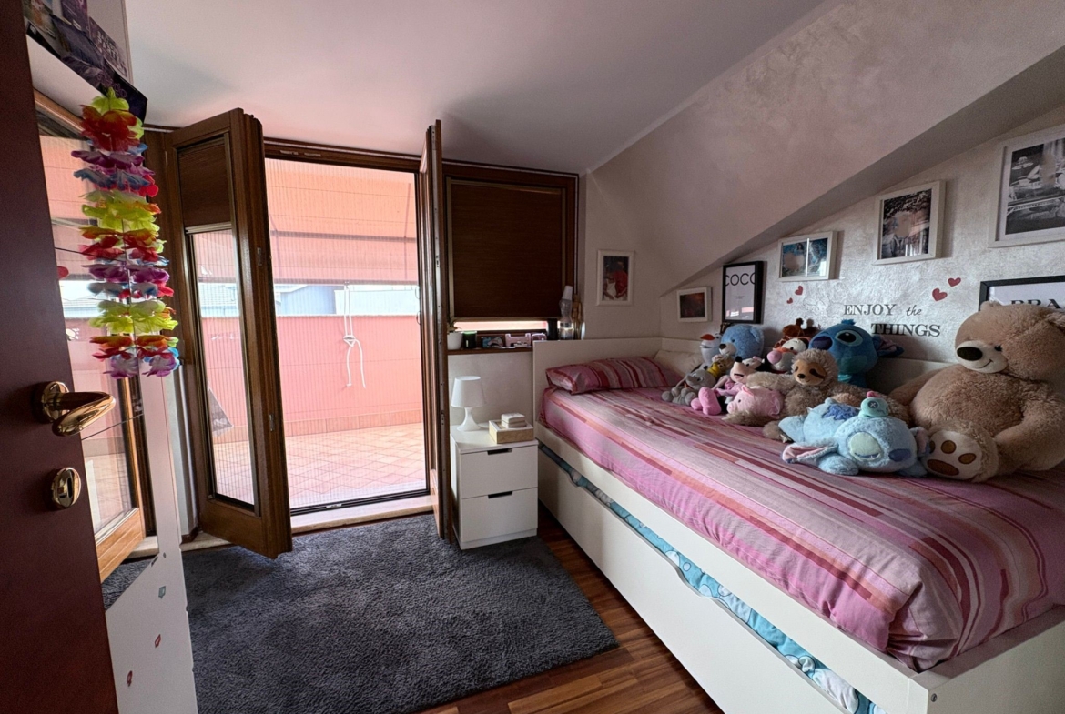 ISONZO257-Bilivello completamente ristrutturato con balcone, terrazzi e box