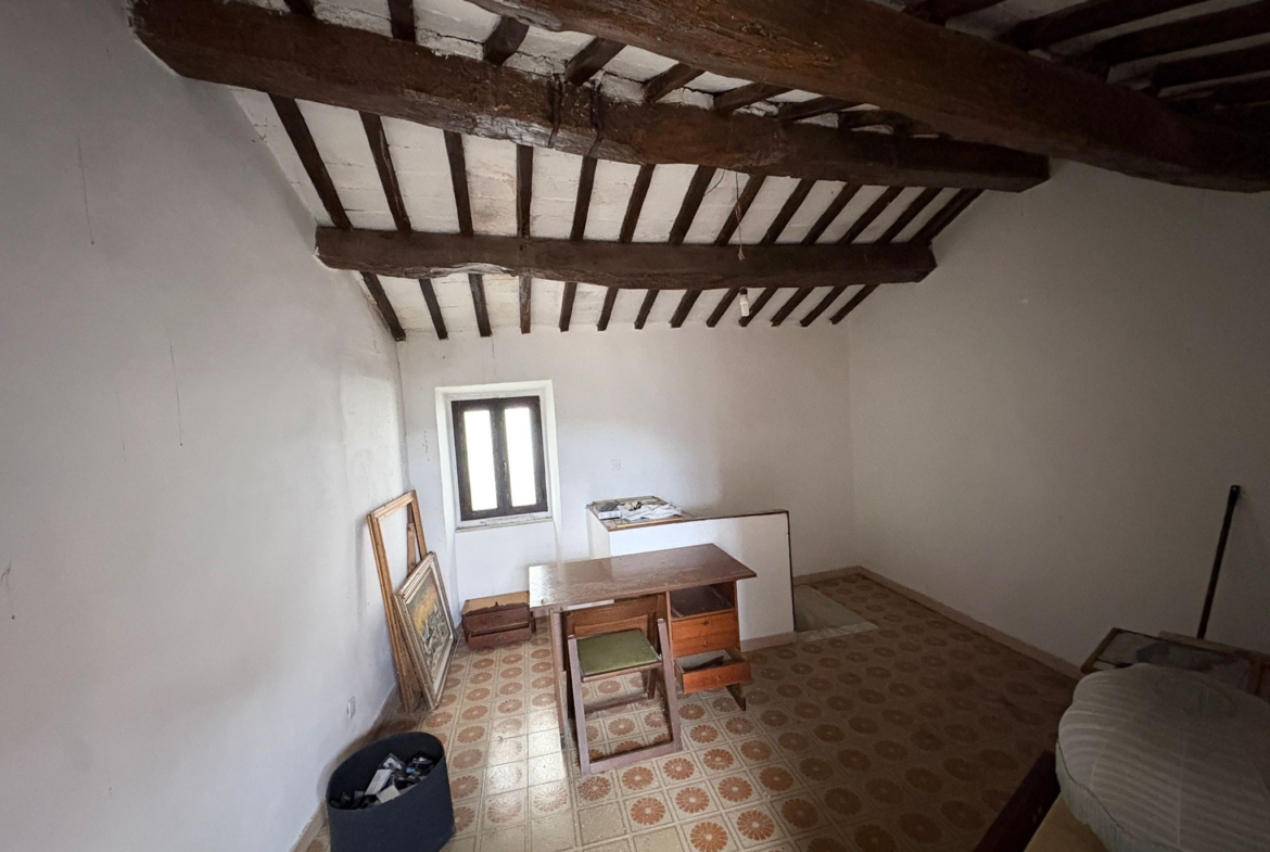 BIXIO450-Scandriglia-Locazione Ampio bilivello-ingresso indipendente