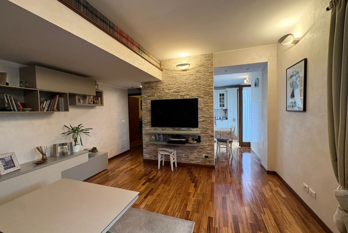 ISONZO257-Bilivello completamente ristrutturato con balcone, terrazzi e box