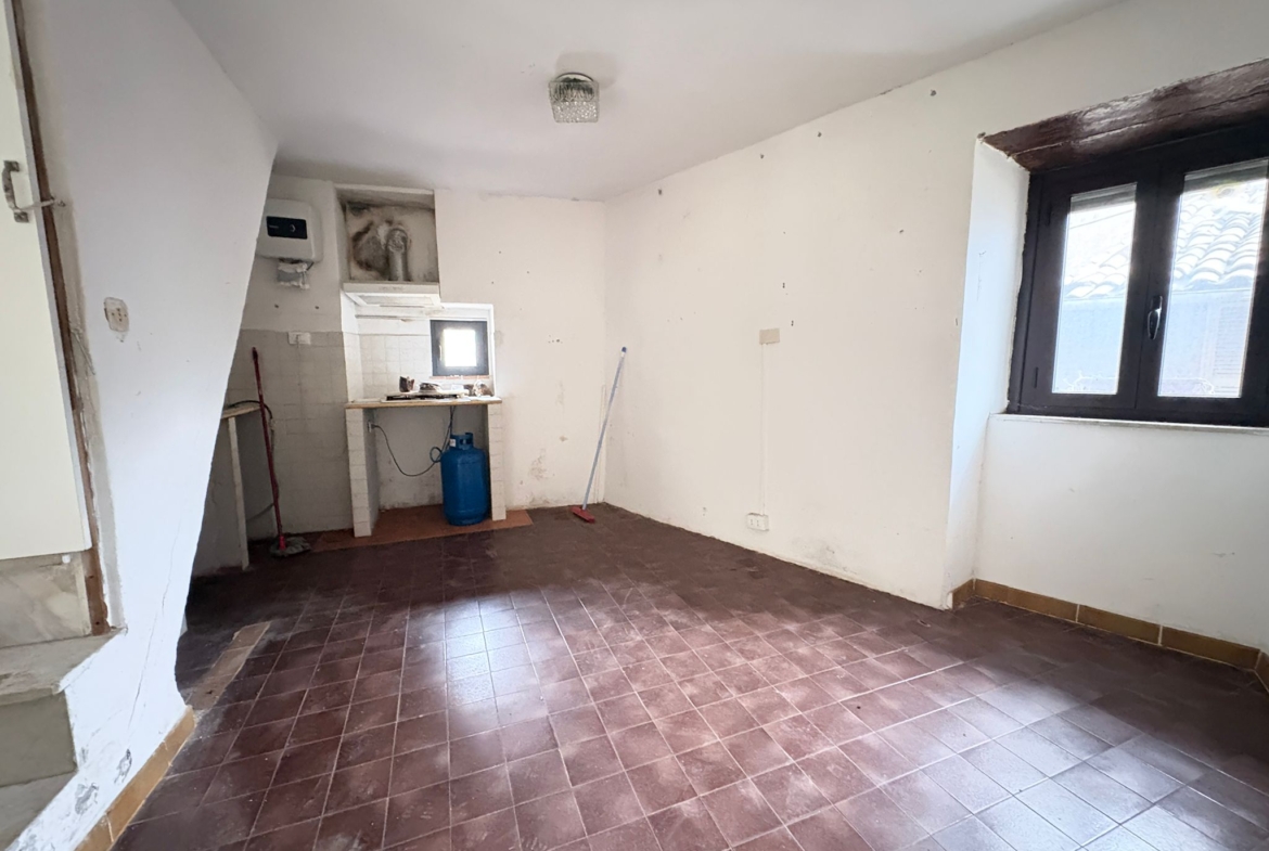 BIXIO450-Scandriglia-Locazione Ampio bilivello-ingresso indipendente