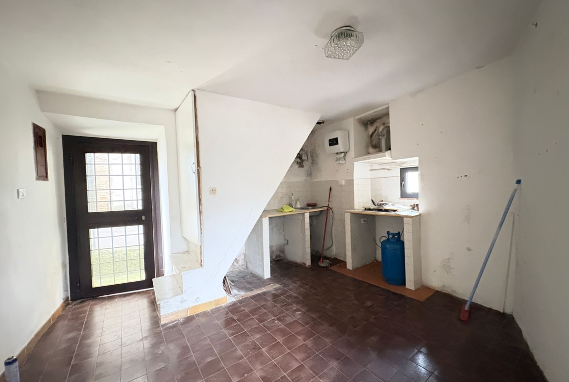 BIXIO450-Scandriglia-Locazione Ampio bilivello-ingresso indipendente