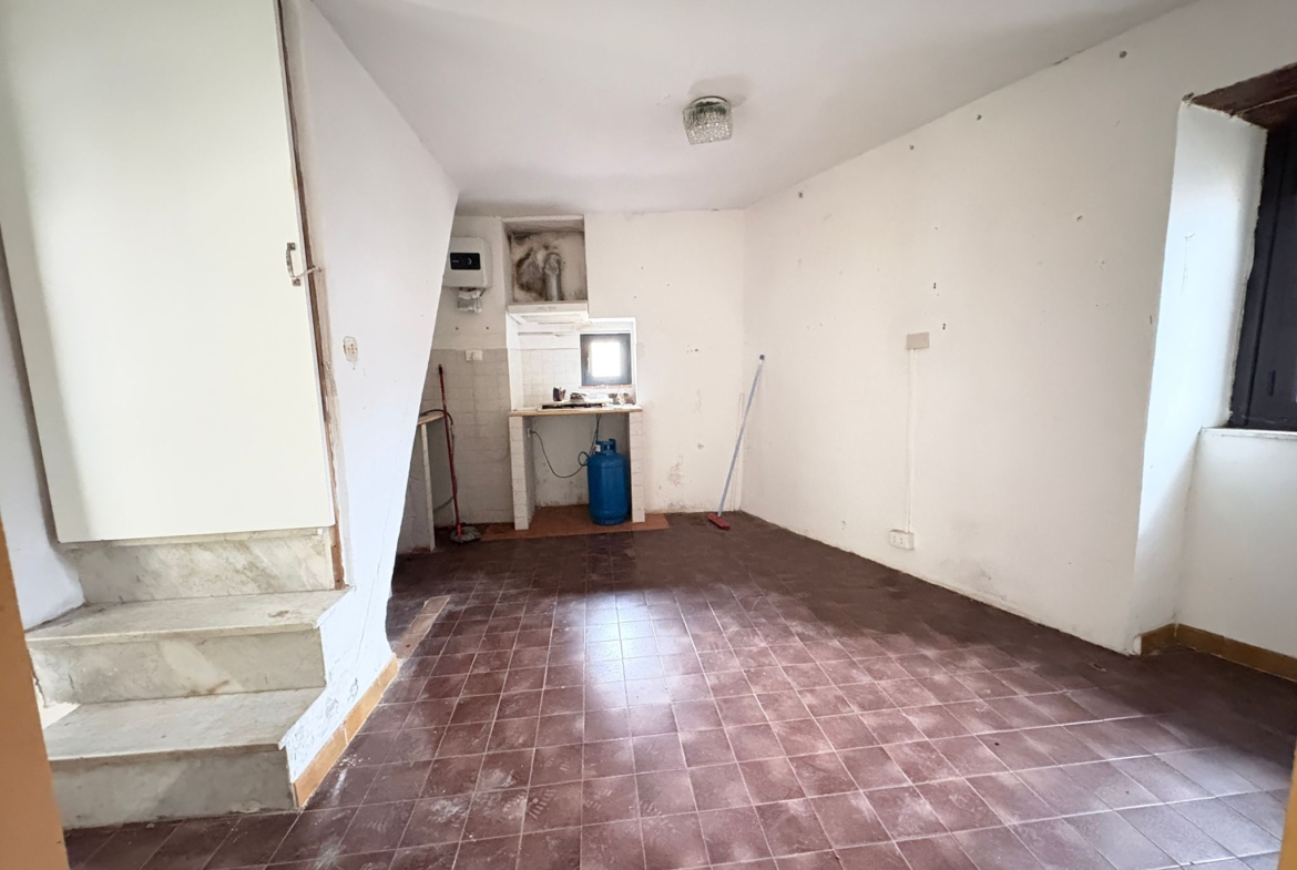 BIXIO450-Scandriglia-Locazione Ampio bilivello-ingresso indipendente