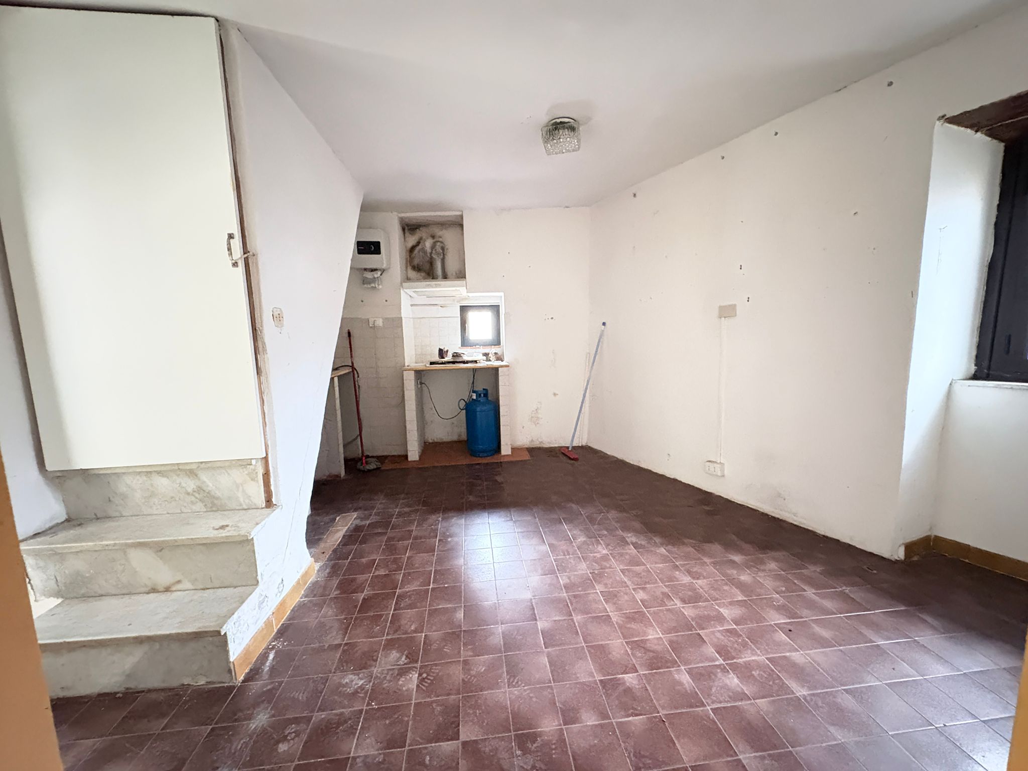 BIXIO450-Scandriglia-Locazione Ampio bilivello-ingresso indipendente