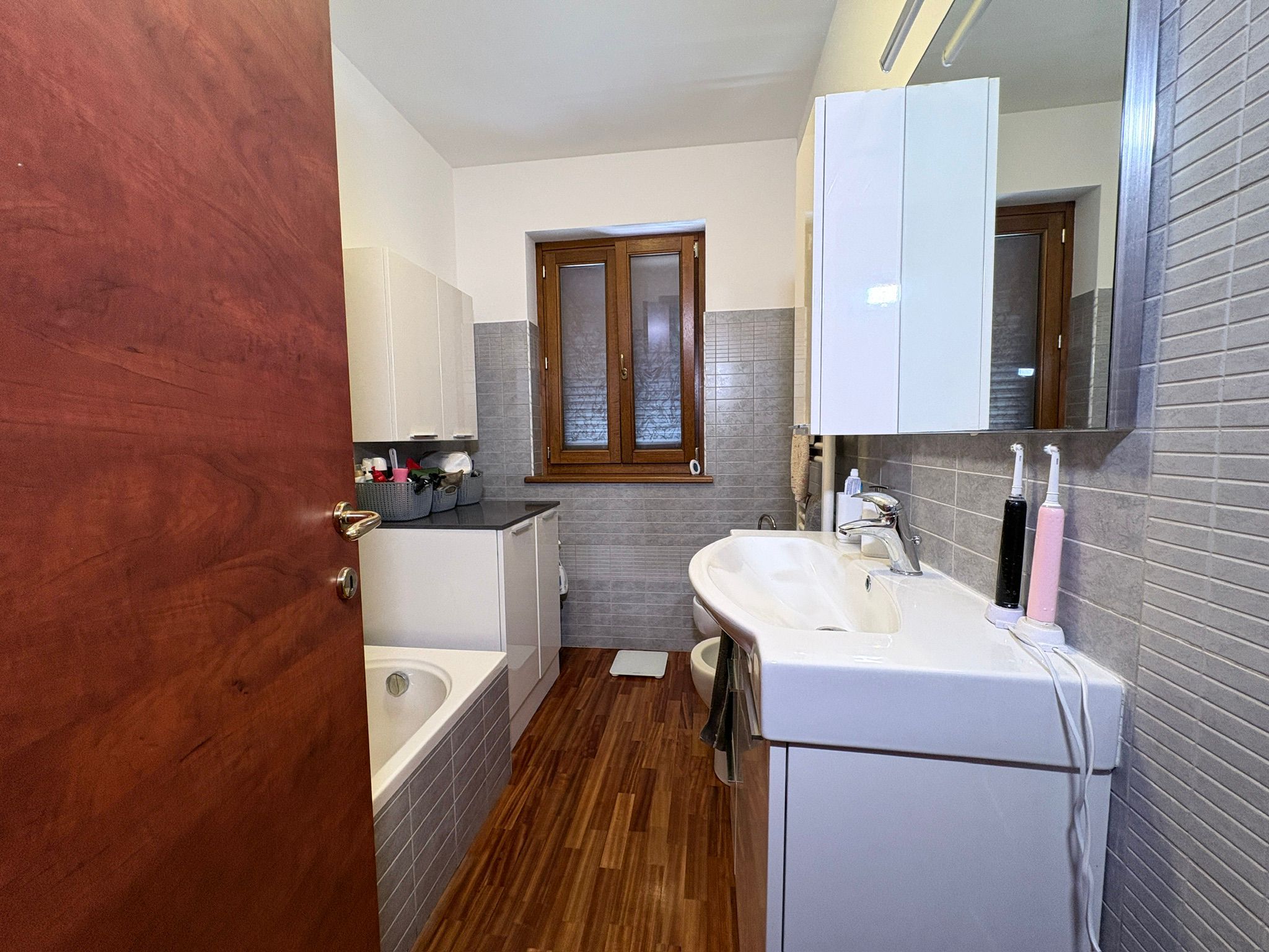ISONZO257-Bilivello completamente ristrutturato con balcone, terrazzi e box