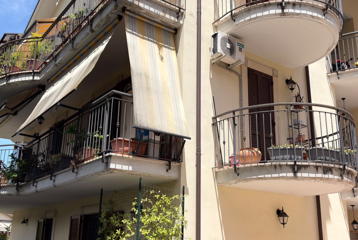 SANMATTEO165-Grazioso Bilocale-balcone perimetrale-posto auto-cantina