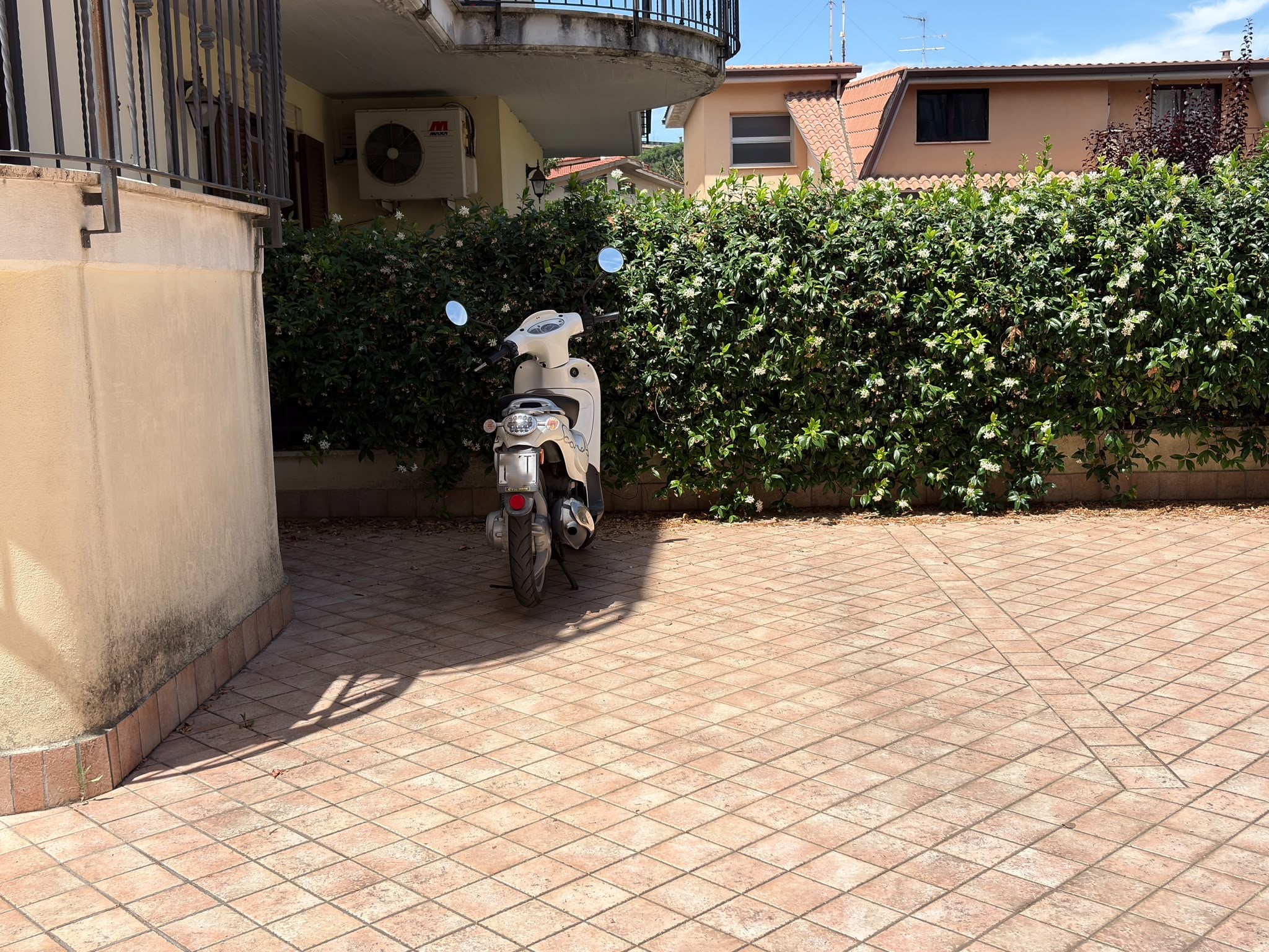 SANMATTEO165-Grazioso Bilocale-balcone perimetrale-posto auto-cantina