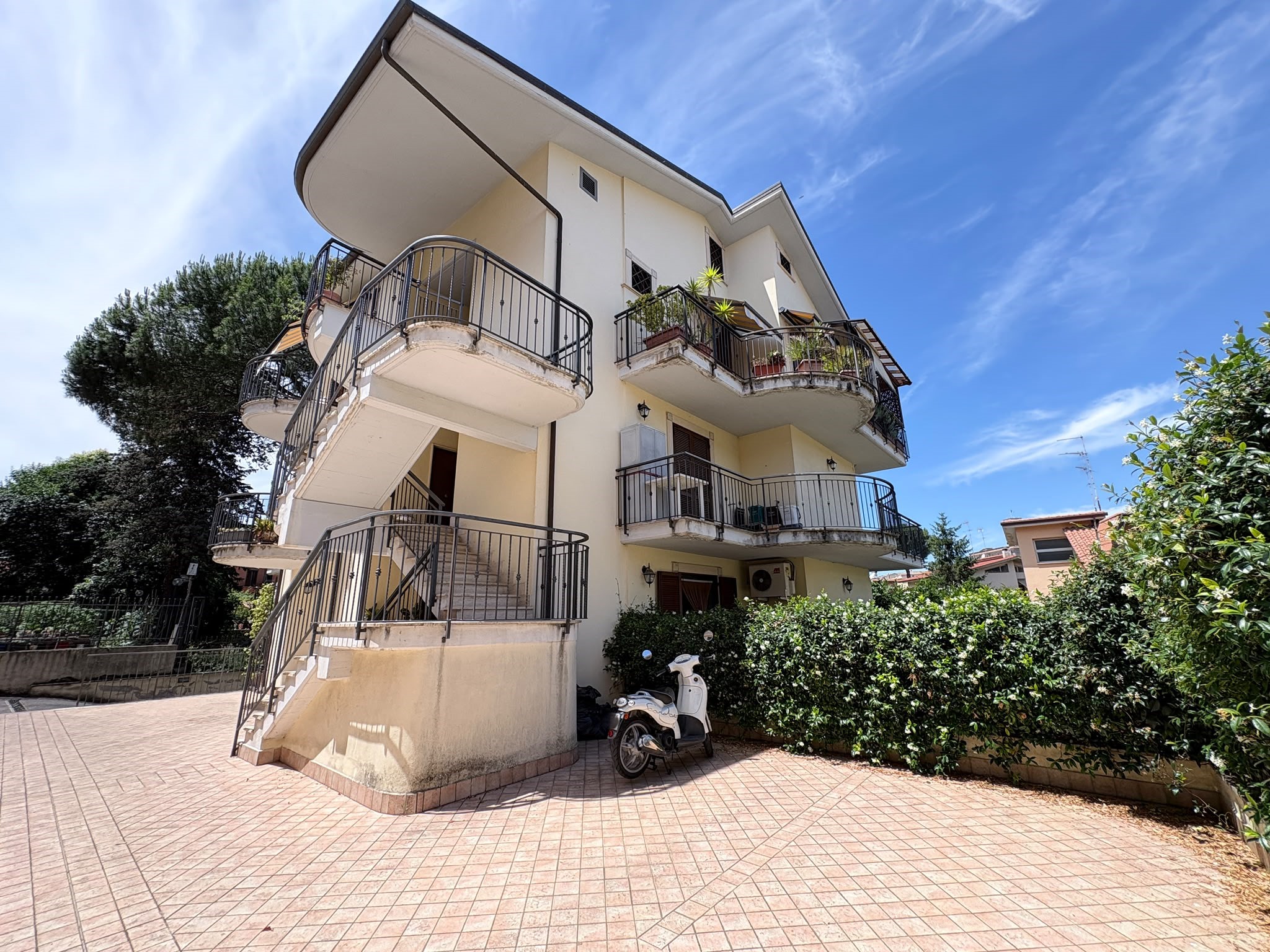 SANMATTEO165-Grazioso Bilocale-balcone perimetrale-posto auto-cantina