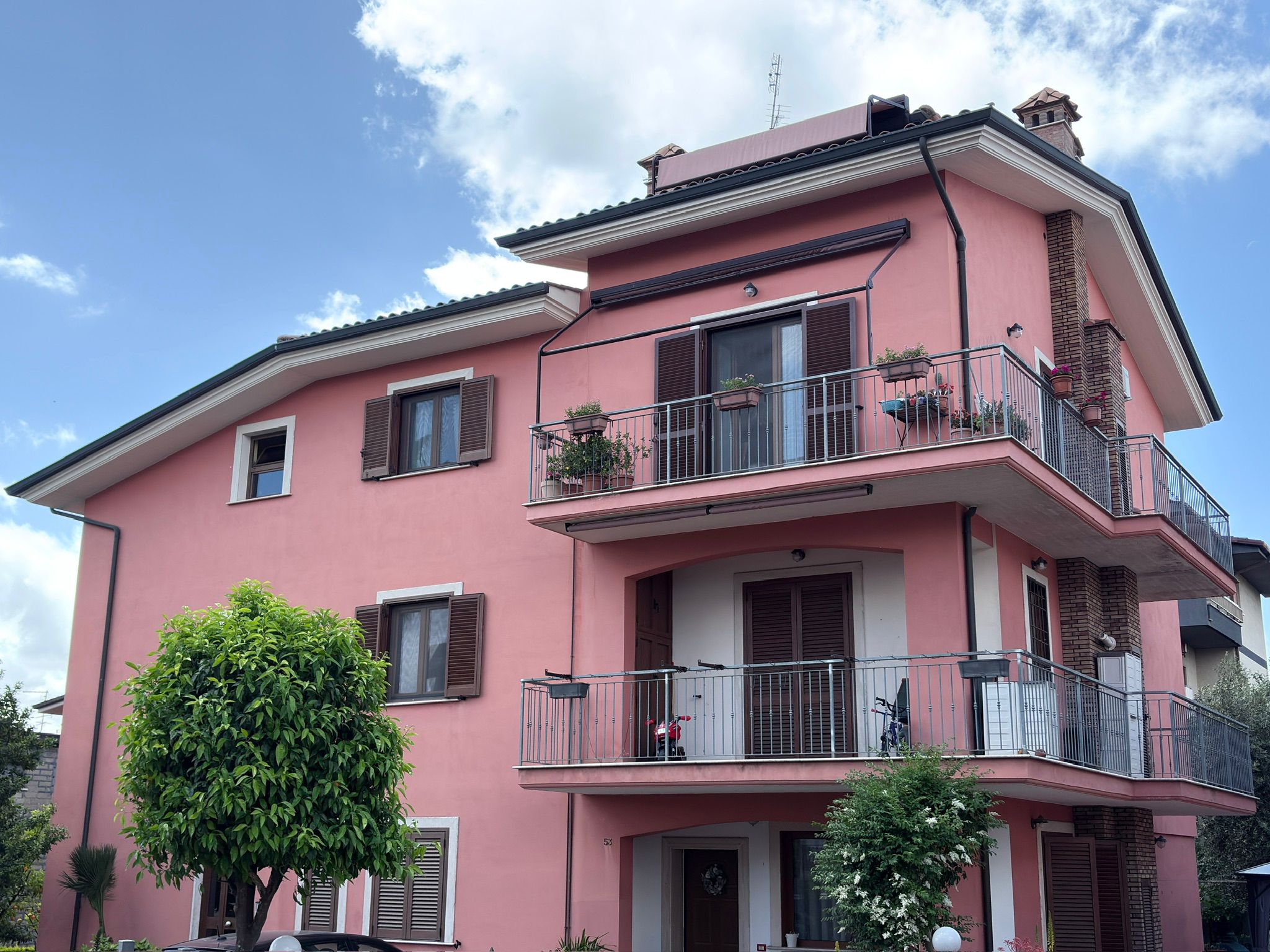 ISONZO257-Bilivello completamente ristrutturato con balcone, terrazzi e box