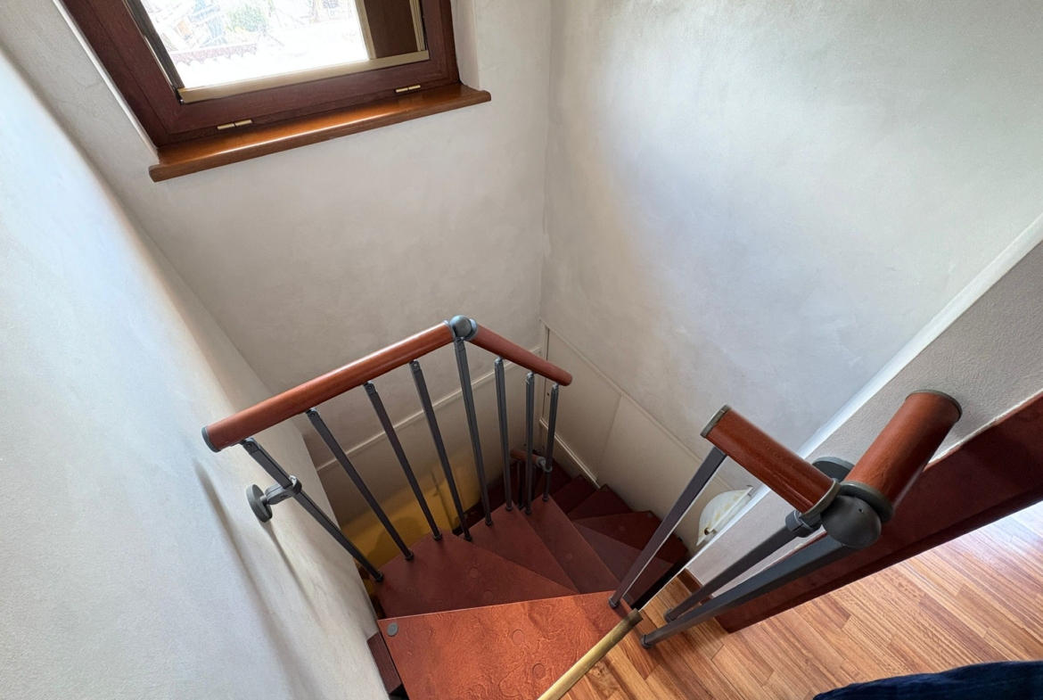 ISONZO257-Bilivello completamente ristrutturato con balcone, terrazzi e box