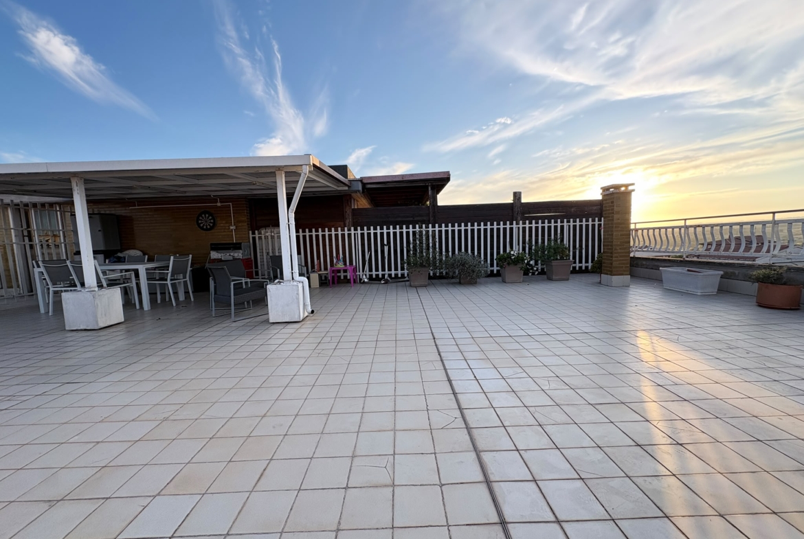 POGGIOCAIANO237- Settebagni-appartamento-box auto-terrazza esclusiva