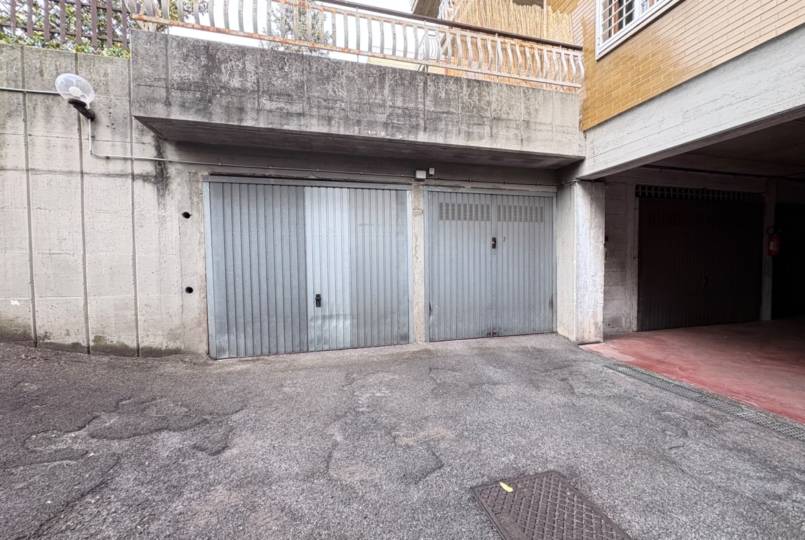 POGGIOCAIANO237- Settebagni-appartamento-box auto-terrazza esclusiva