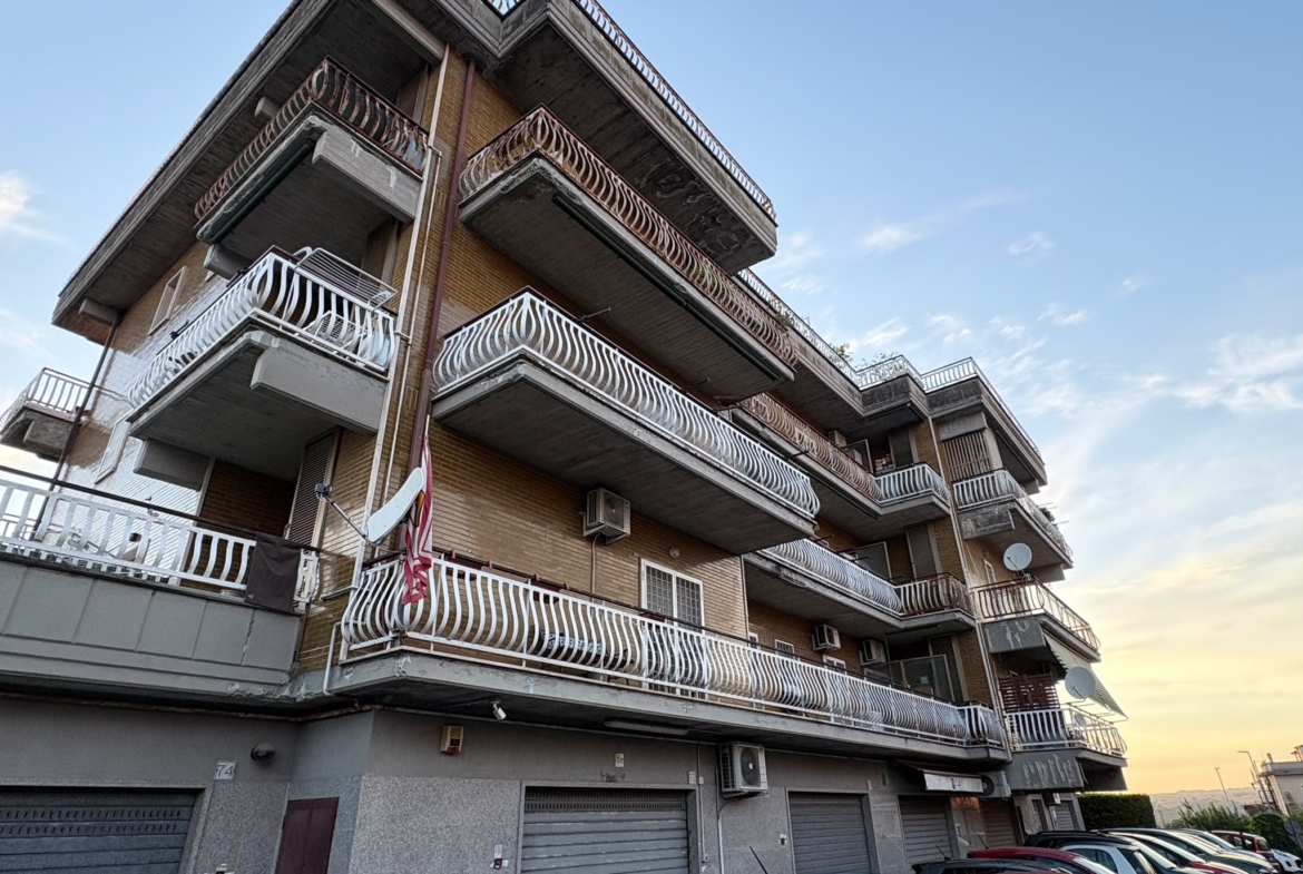 POGGIOCAIANO237- Settebagni-appartamento-box auto-terrazza esclusiva