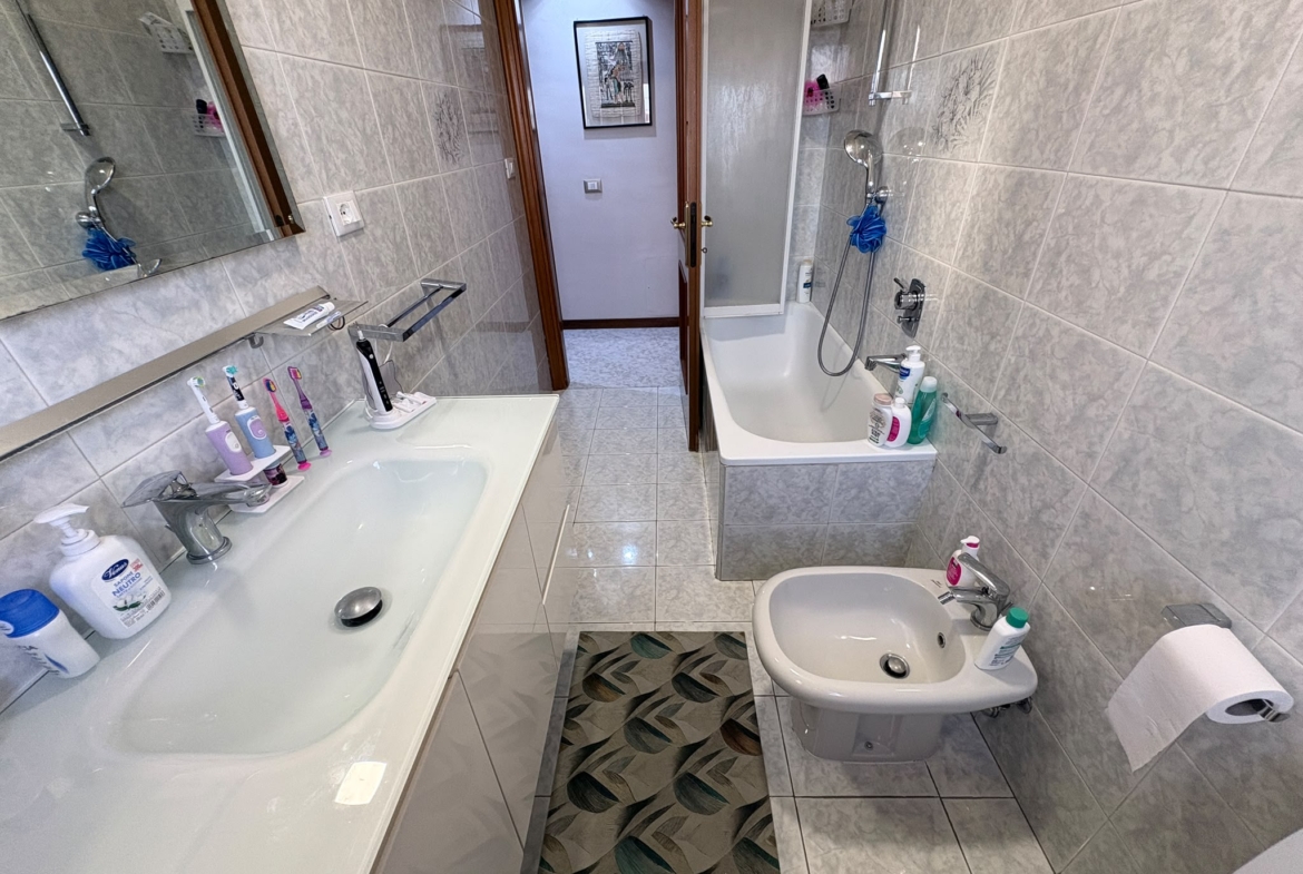 POGGIOCAIANO237- Settebagni-appartamento-box auto-terrazza esclusiva