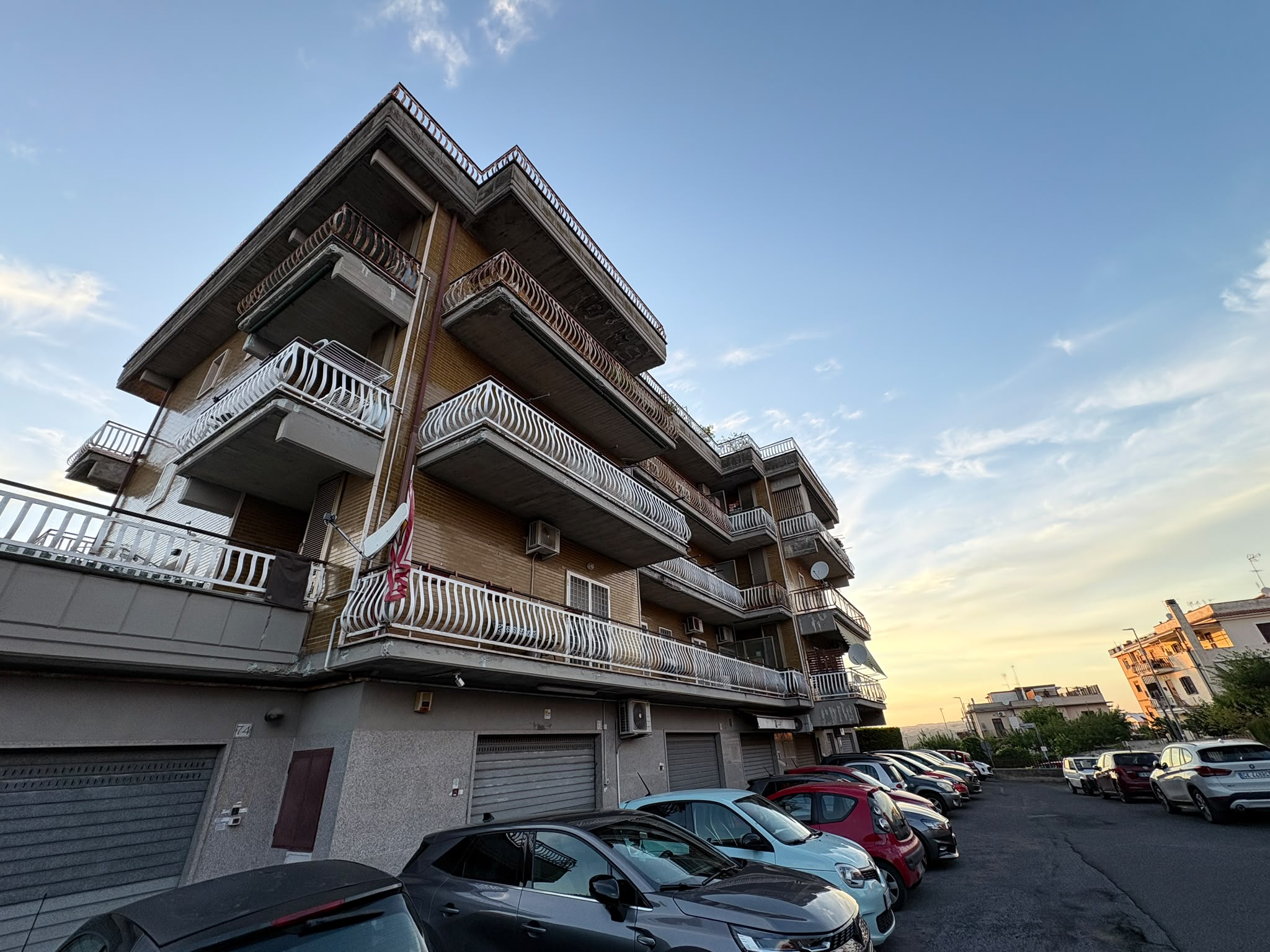 POGGIOCAIANO237- Settebagni-appartamento-box auto-terrazza esclusiva