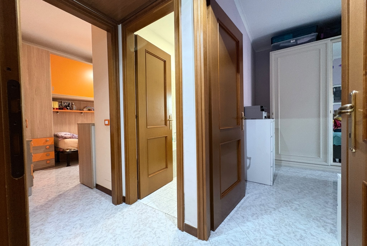 POGGIOCAIANO237- Settebagni-appartamento-box auto-terrazza esclusiva