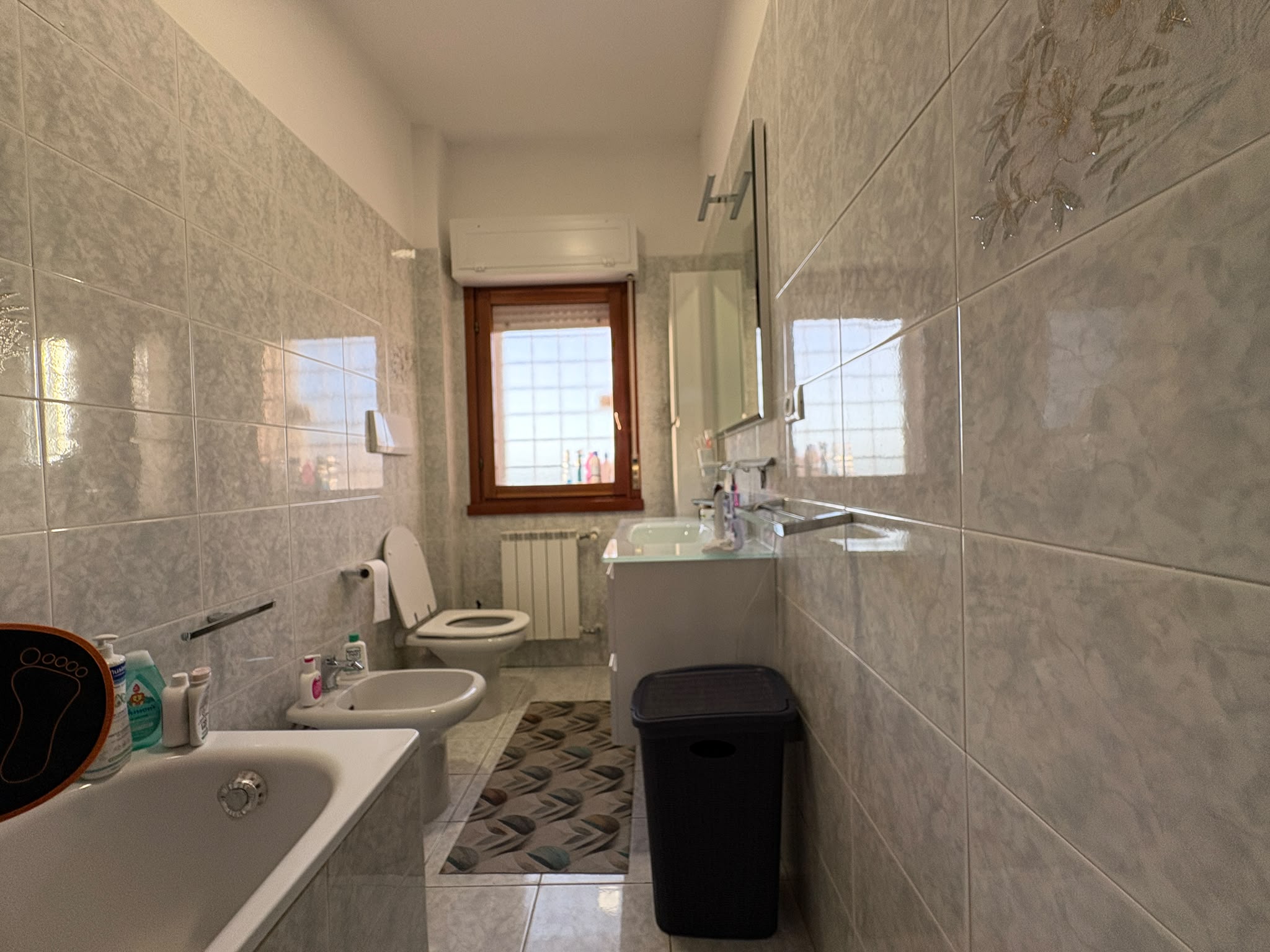 POGGIOCAIANO237- Settebagni-appartamento-box auto-terrazza esclusiva