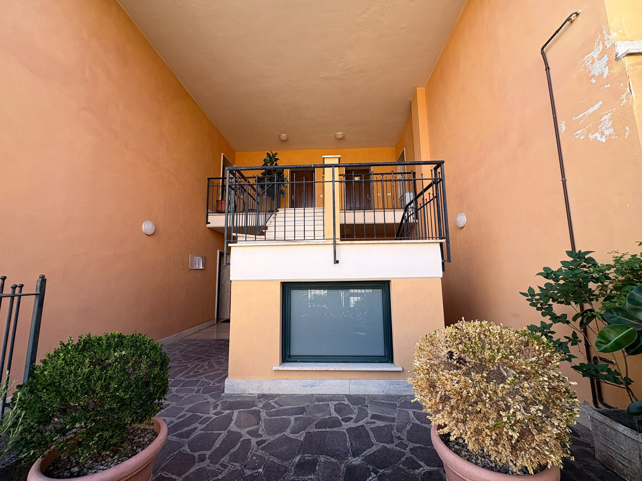 0a1f3fbb-ce6d-4da3-acfd-80e14e701bc5 MAIELLA800– Appartamento Trilocale con terrazzo e box-ottimo stato