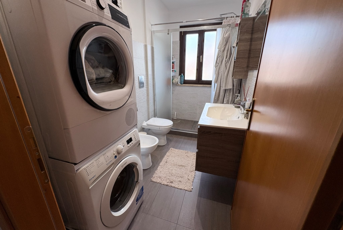 MAIELLA800– Appartamento Trilocale con terrazzo e box-ottimo stato