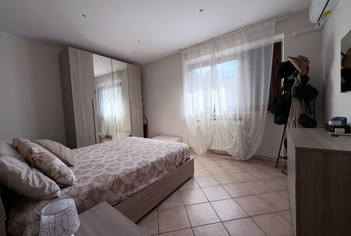 MAIELLA800– Appartamento Trilocale con terrazzo e box-ottimo stato