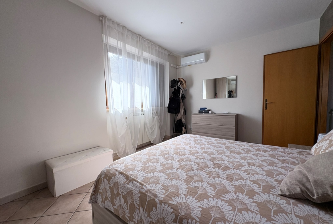 MAIELLA800– Appartamento Trilocale con terrazzo e box-ottimo stato