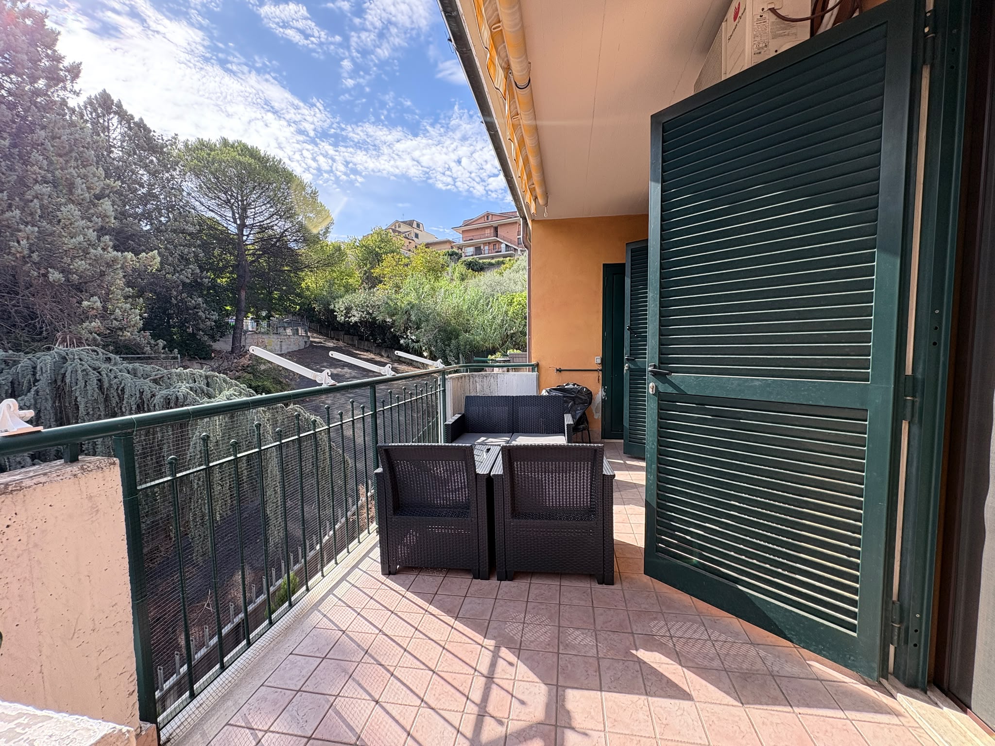 aa102cca-d314-4d89-9d62-ad9910af2603 MAIELLA800– Appartamento Trilocale con terrazzo e box-ottimo stato