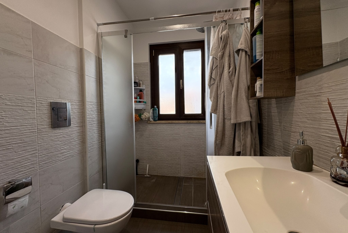 MAIELLA800– Appartamento Trilocale con terrazzo e box-ottimo stato