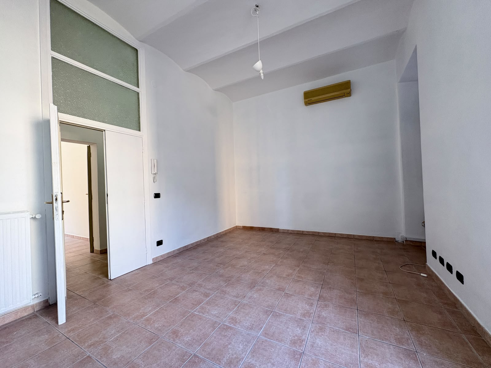 MATTEOTTI179-Centralissimo e Ampio quadrilocale luminoso e caratteristico