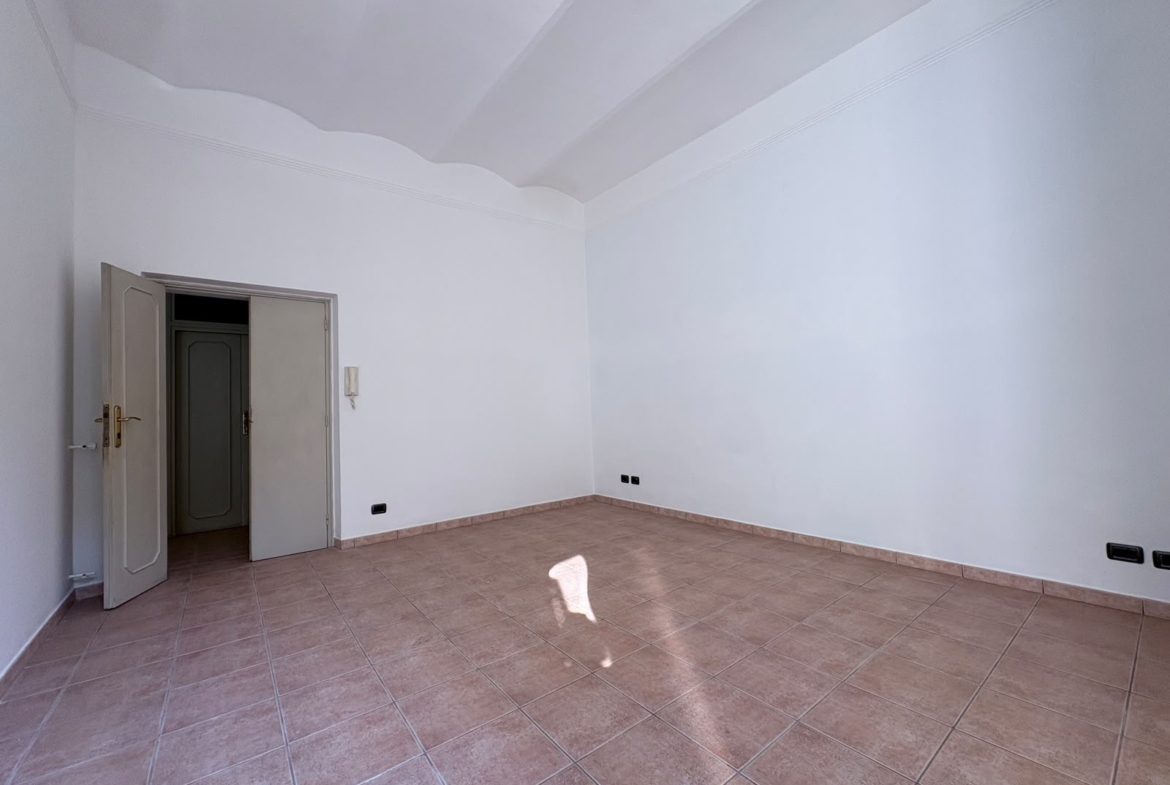 MATTEOTTI179-Centralissimo e Ampio quadrilocale luminoso e caratteristico