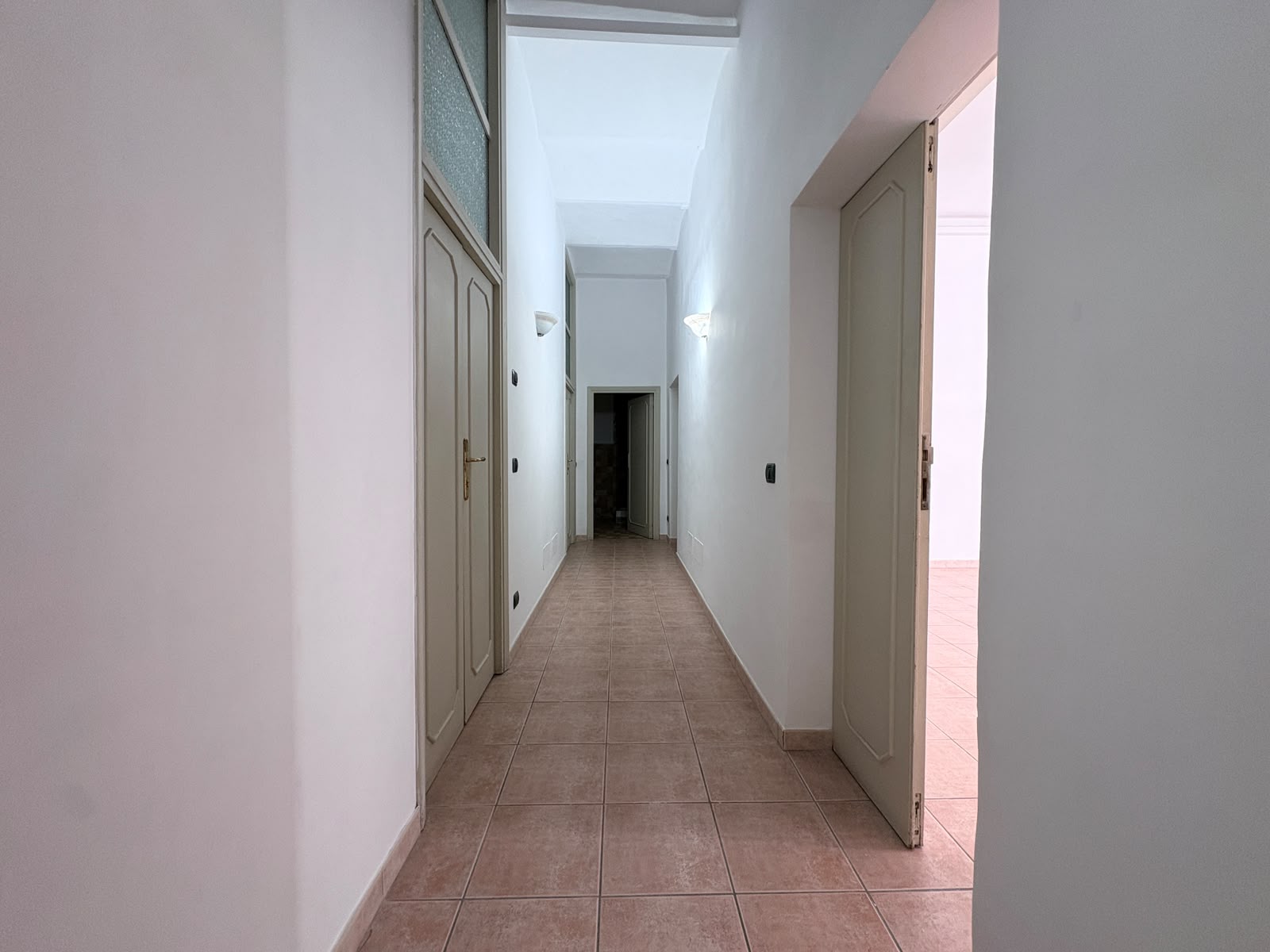 MATTEOTTI179-Centralissimo e Ampio quadrilocale luminoso e caratteristico