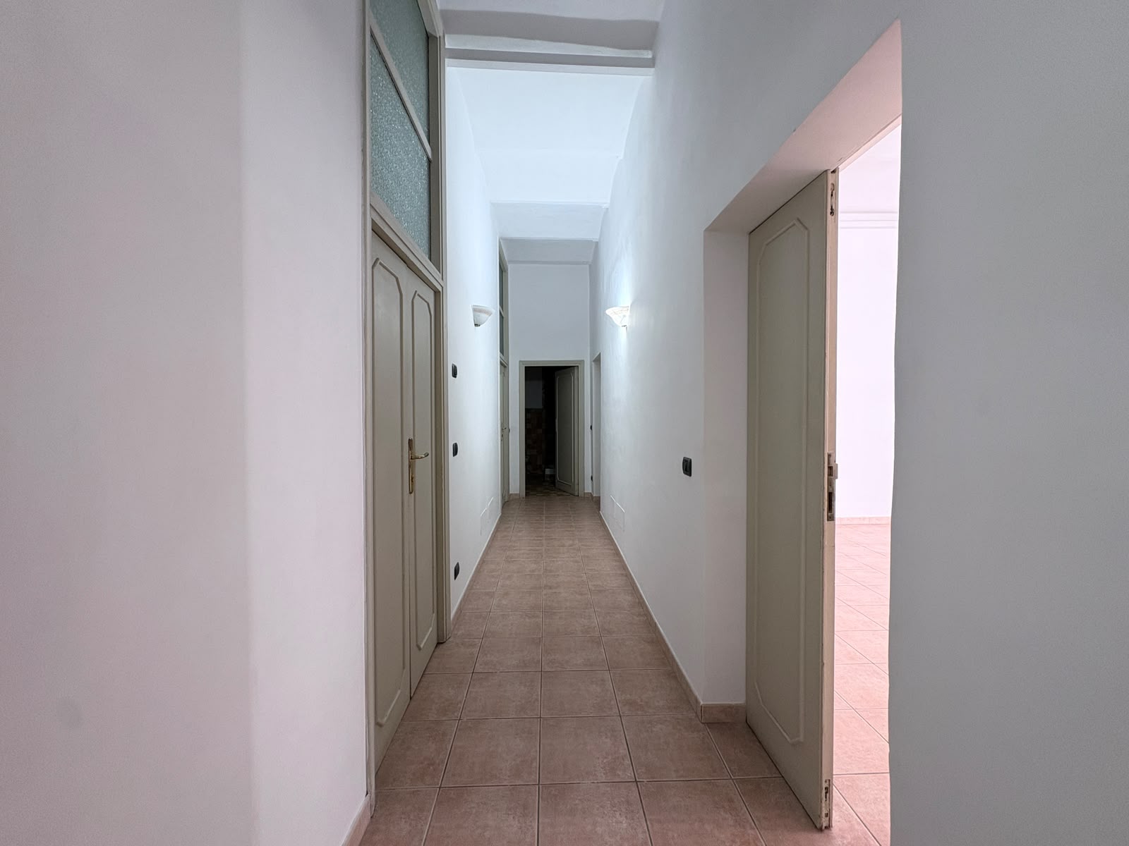 MATTEOTTI179-Centralissimo e Ampio quadrilocale luminoso e caratteristico