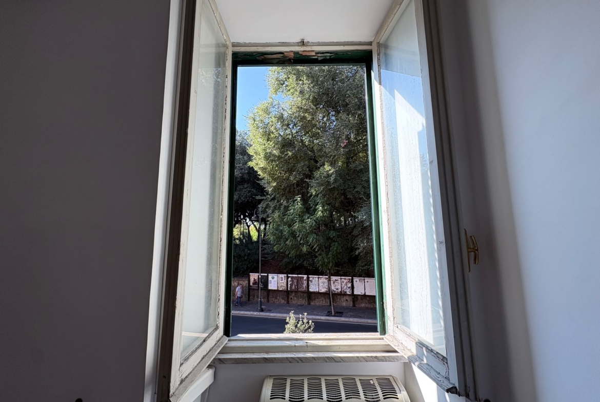 MATTEOTTI179-Centralissimo e Ampio quadrilocale luminoso e caratteristico