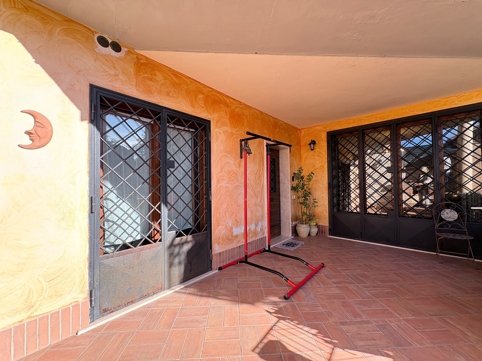 BORMIDA529-Elegante Villa unifamiliare-indipendente-signorile-3 livelli-giardino-portici