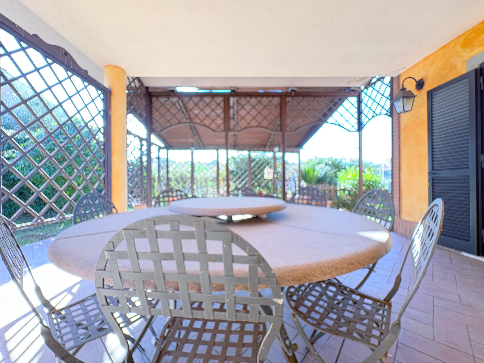 BORMIDA529-Elegante Villa unifamiliare-indipendente-signorile-3 livelli-giardino-portici