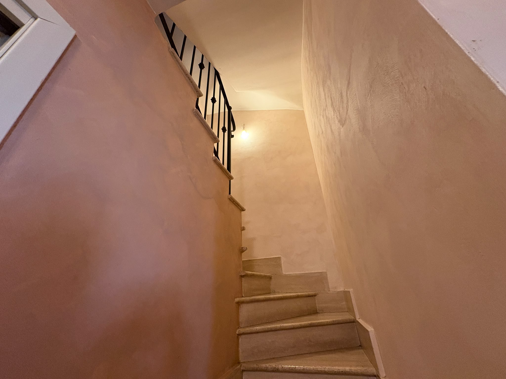 BORMIDA529-Elegante Villa unifamiliare-indipendente-signorile-3 livelli-giardino-portici